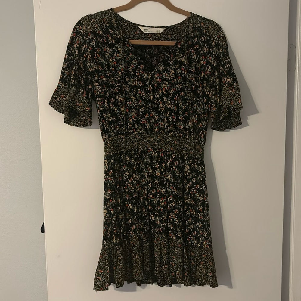 Zara Floral Smocked Waist Mini Dress Boho Ruffle Sleeve Tiered V Neck